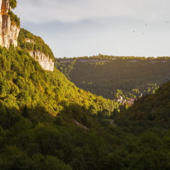 Panorama sur la reculée de Baume-les-Messieurs