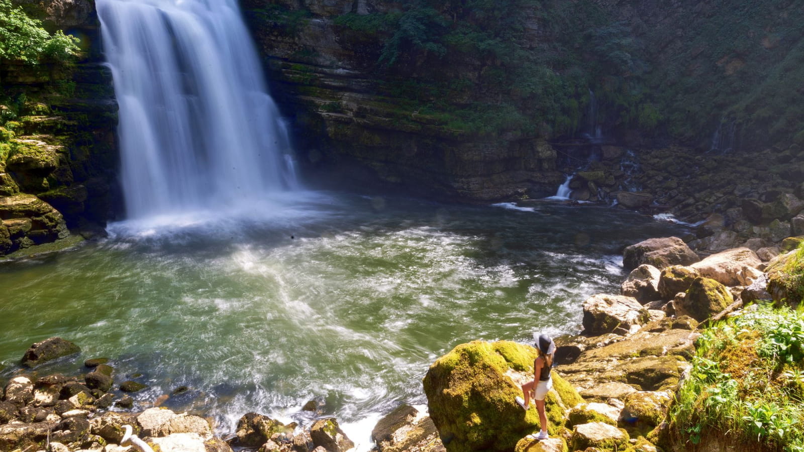 La saut du Doubs en été