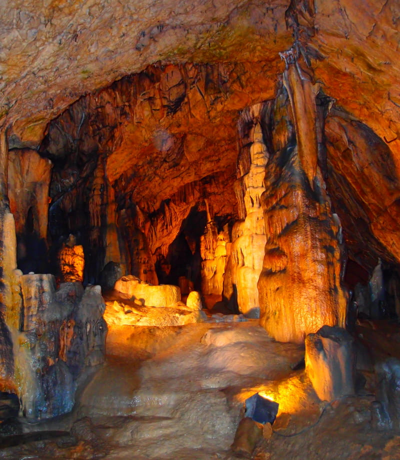 Visiter la grotte d'Osselle près de Besançon