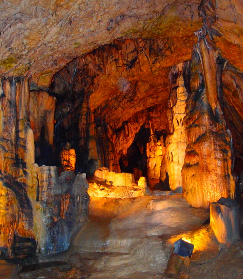 Visiter la grotte d'Osselle près de Besançon