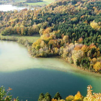 Les Quatre Lacs à l'automne depuis le belvédère des quatre lacs