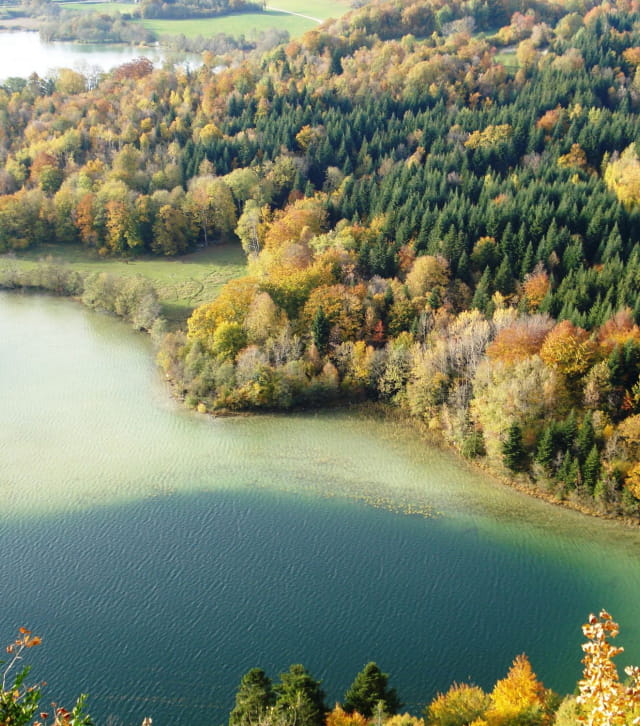 Les Quatre Lacs à l'automne depuis le belvédère des quatre lacs
