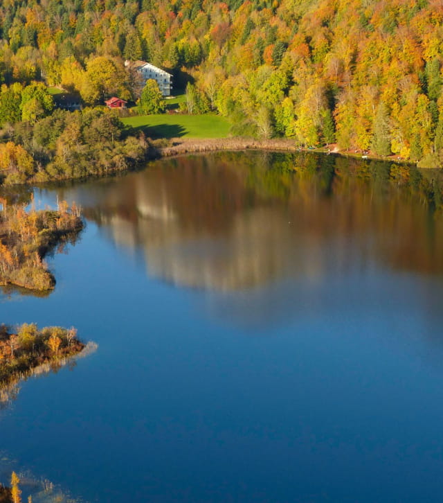 le lac de Bonlieu depuis le belvédère de la Ronde