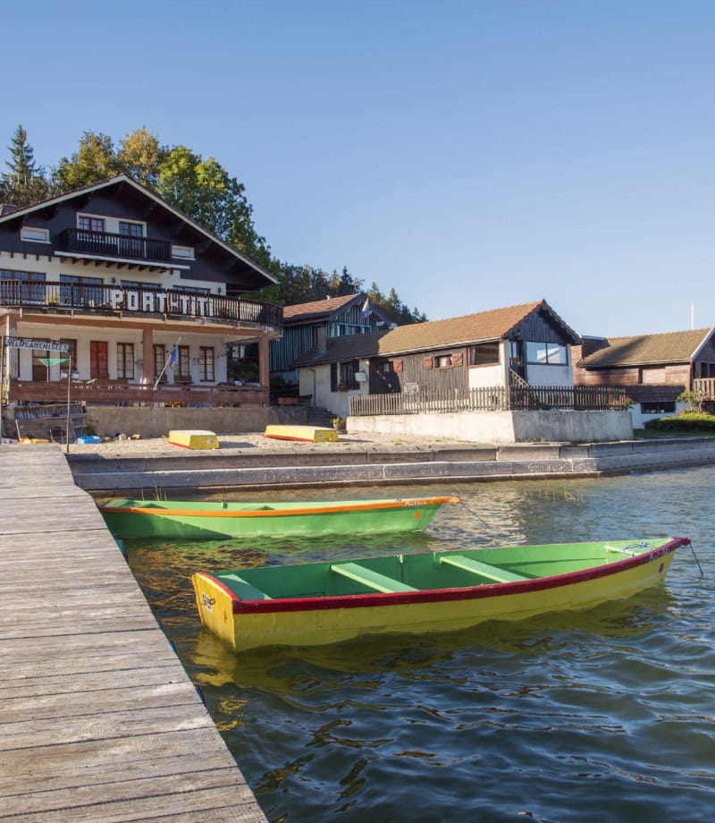 Port-titi et le lac Saint-Point à l'automne