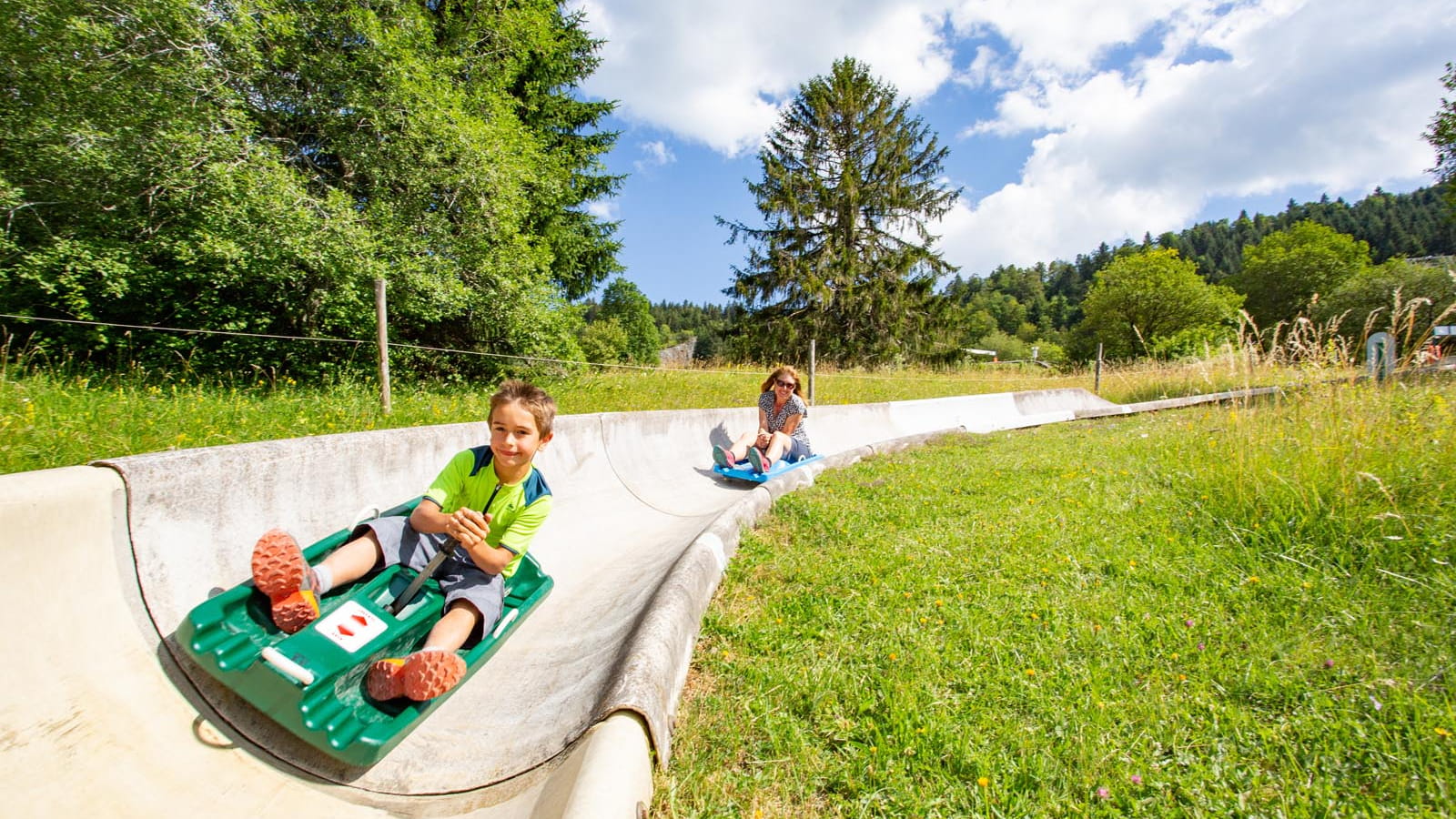 Descente en luge d'été à Métabief