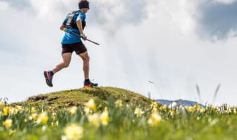 Coureur de trail dans les Montagnes du Jura