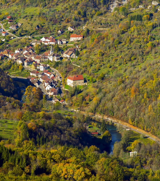 La vallée de la Loue en automne