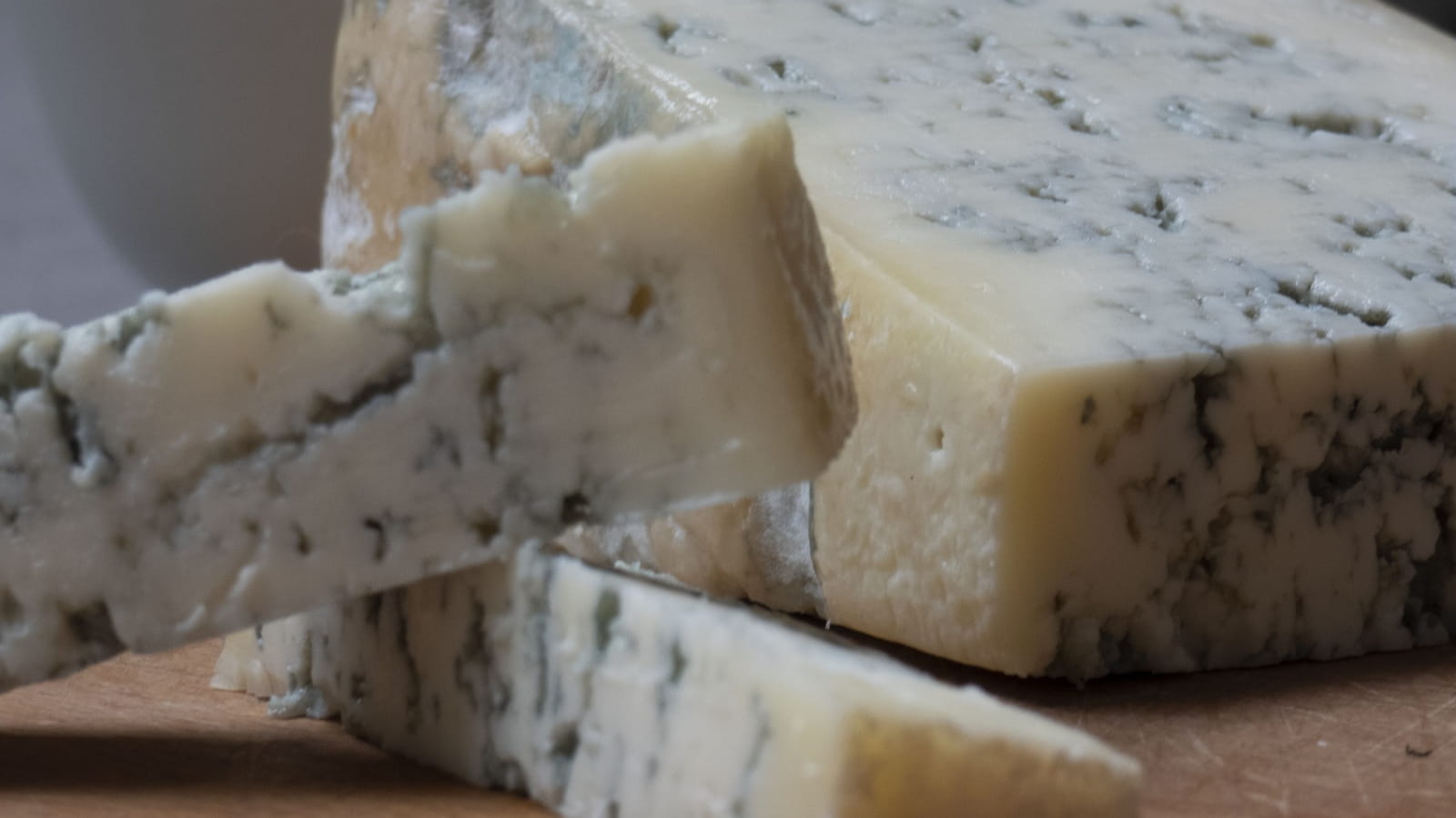 Le bleu de Gex fait partie du plateau de fromages jurassiens