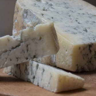 Le bleu de Gex fait partie du plateau de fromages jurassiens
