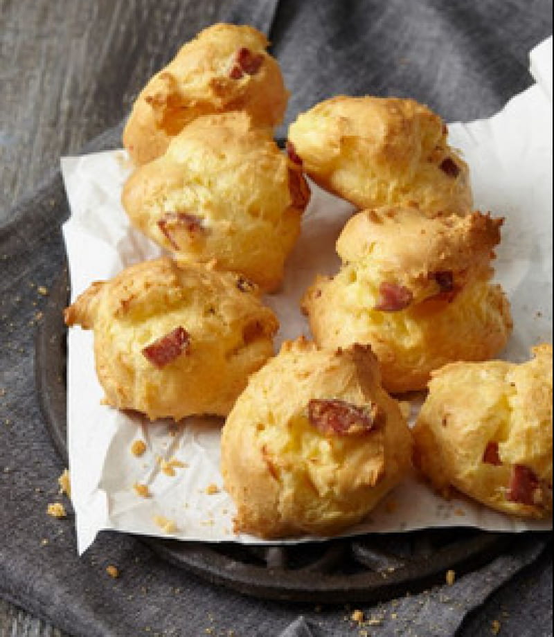 gougères saucisses de Morteau et Comté