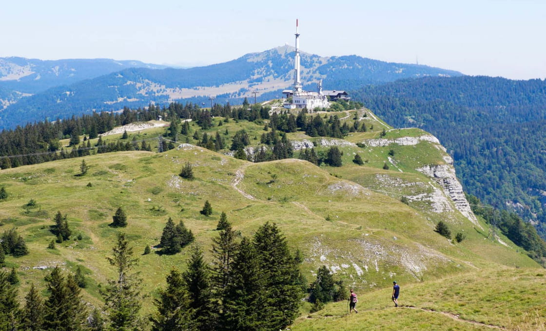 Le col de la Faucille Montagnes du Jura Le col de la Faucille Montagnes du Jura