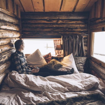 cabane trappeur dans le Hat-Jura