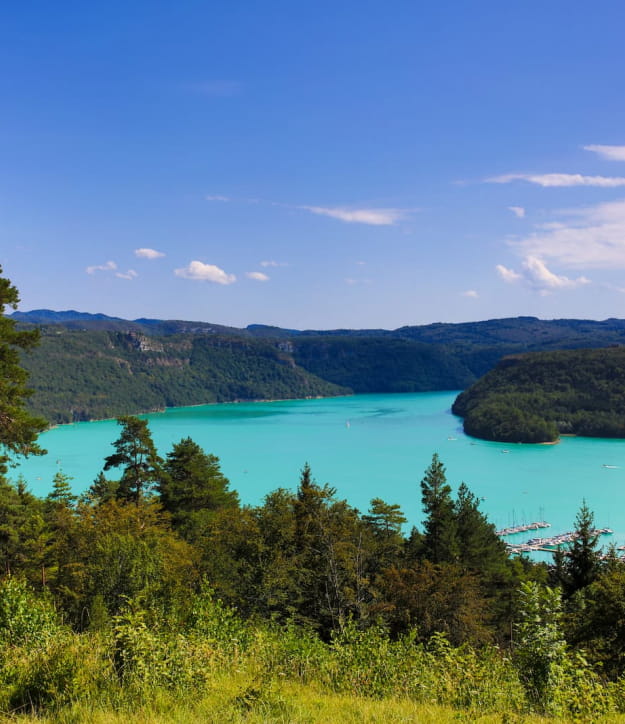 Point de vue sur le lac de Vouglans