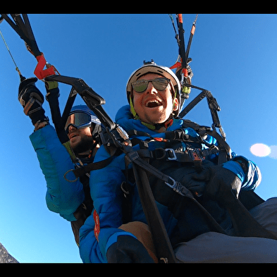 Baptêmes en parapente - Sur un nuage