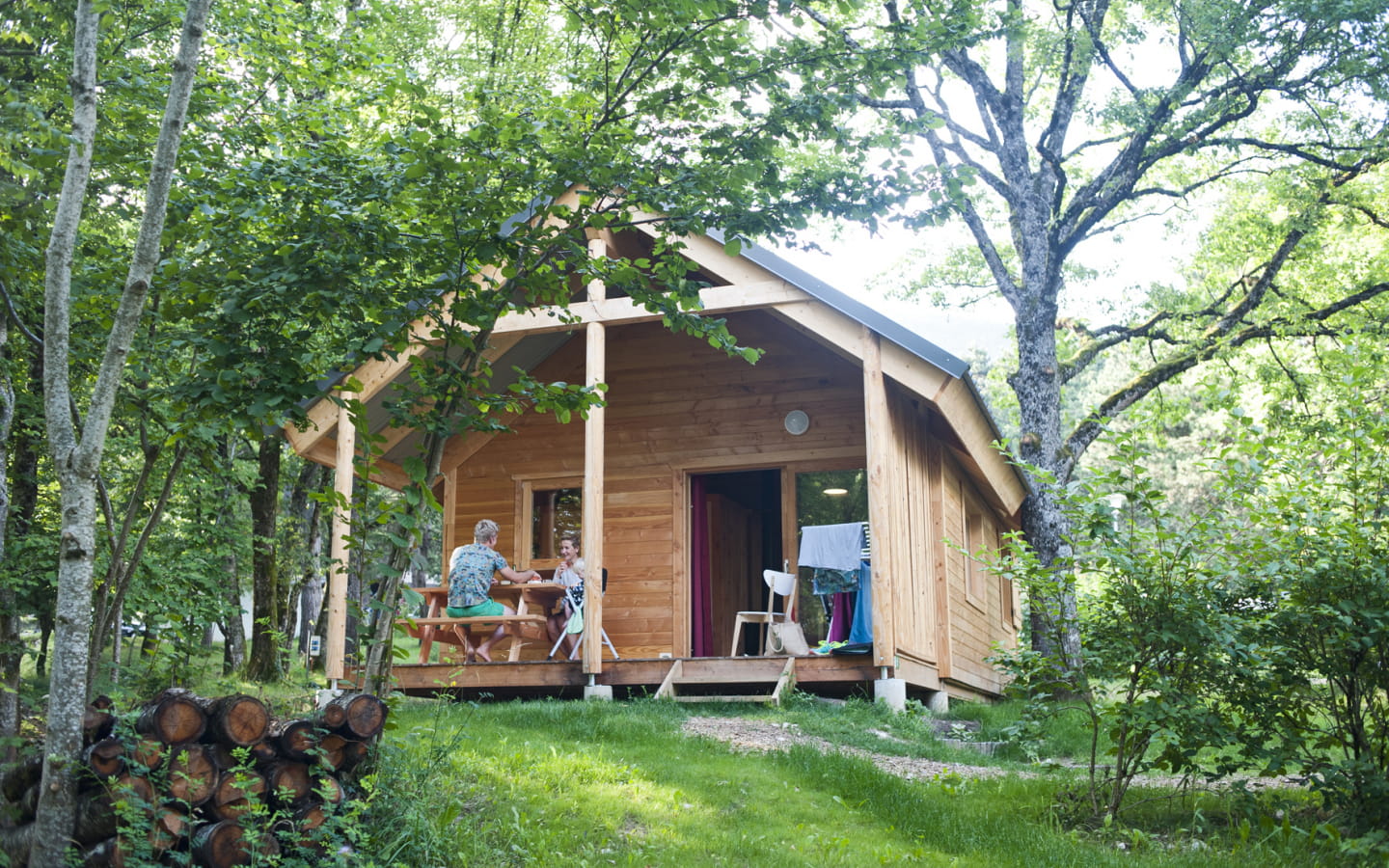 Camping Huttopia Divonne-les-bains