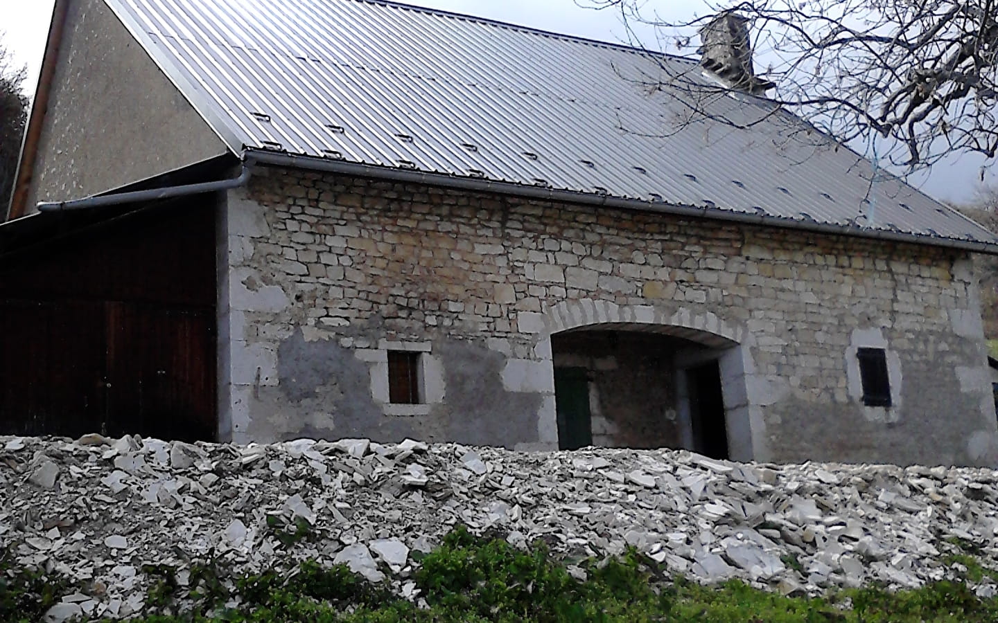 Refuge de La grange de la Tour