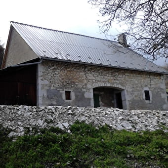 Refuge de La grange de la Tour - CORBONOD