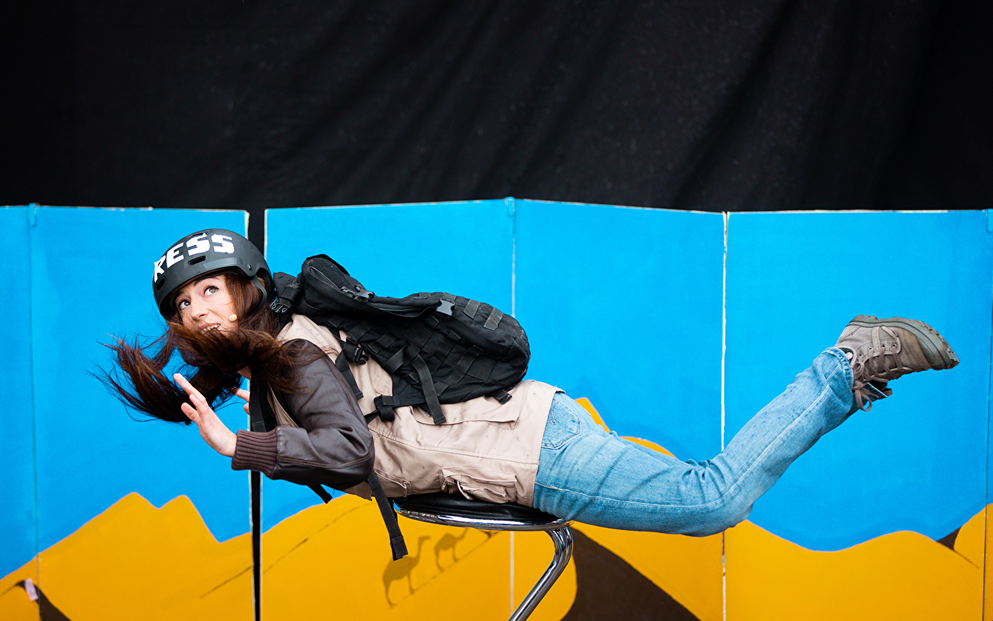 Madame, Monsieur, Bonsoir - AIAA (la cie)