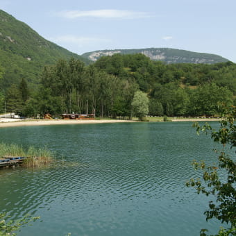 Baignade au lac de Virieu-le-Grand - VIRIEU-LE-GRAND