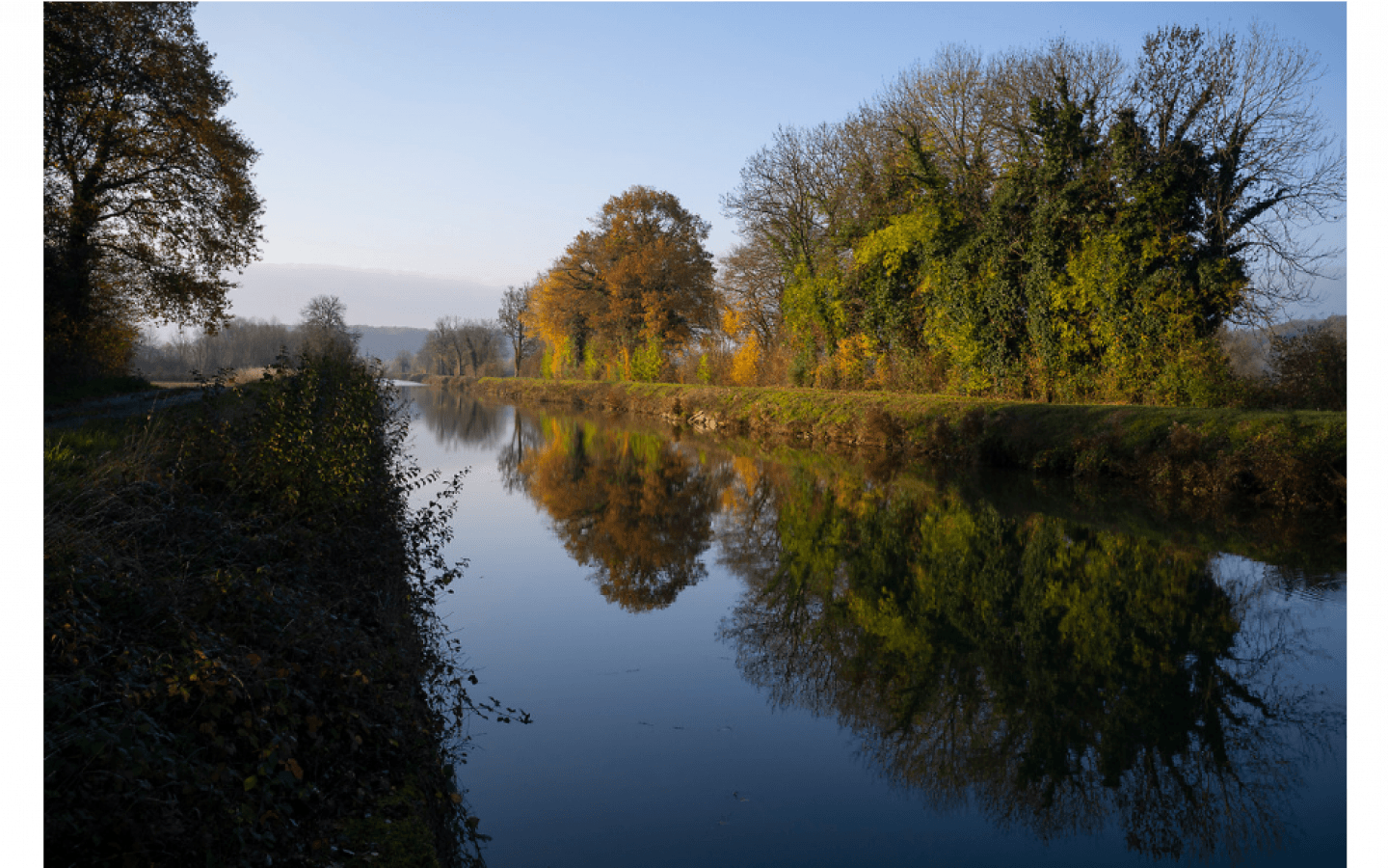 Sentier sur les Roches