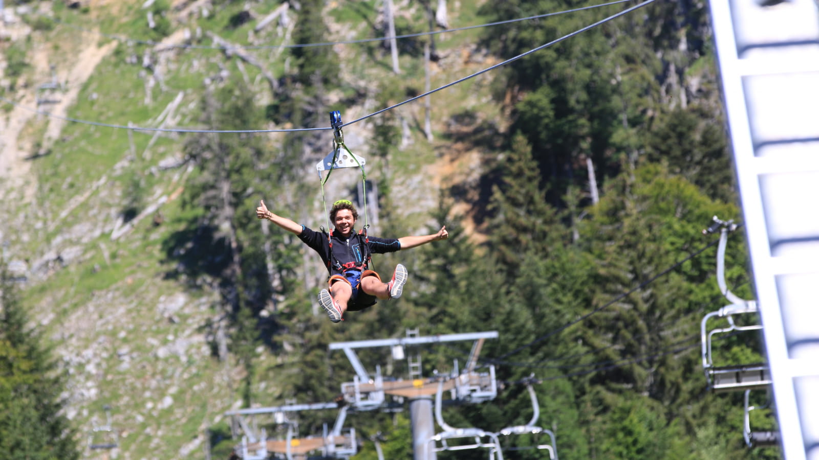 Tyrolienne de la Faucille Montagnes du Jura Tyrolienne de la Faucille Montagnes du Jura