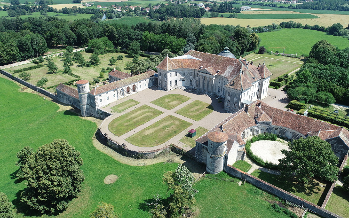 Retour à l'élégance, au château de Moncley