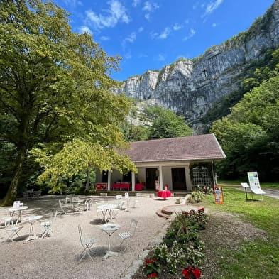 La Terrasse des Grottes