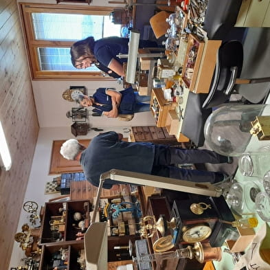 Visite d'un atelier d'horlogerie ancienne