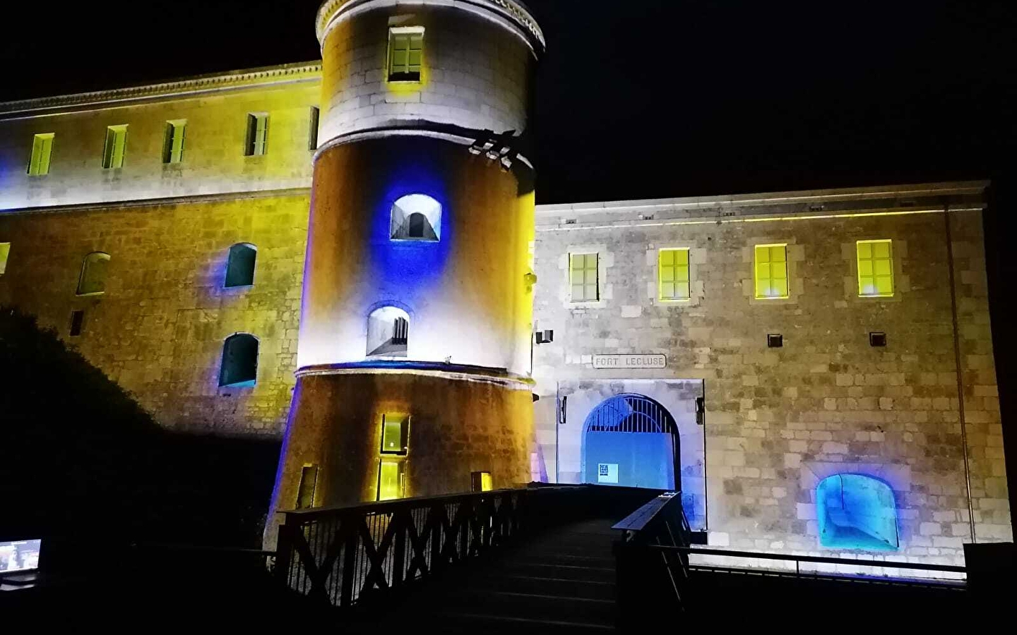 Son et lumière au Fort l'Écluse