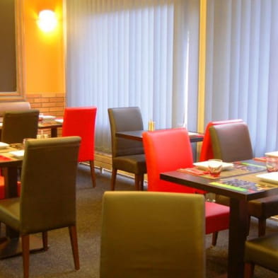 Au Zest Urban Restaurant