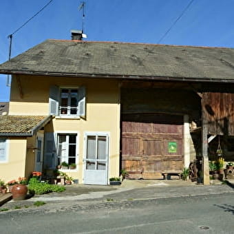 Gîte d'enfants La Grange à Malices - EVOSGES