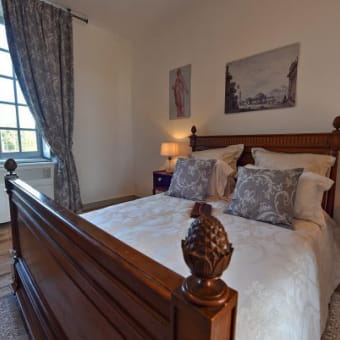 Chambre d'hôtes - chambre aux sanguines / château de moncley - MONCLEY
