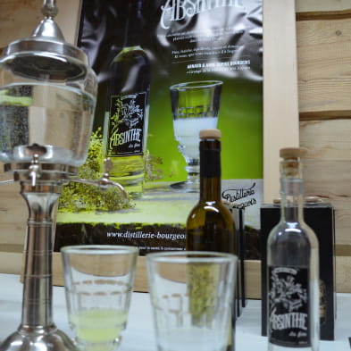 Distillerie d'absinthe Bourgeois