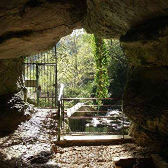 Reculée et grotte de Corveissiat - CORVEISSIAT