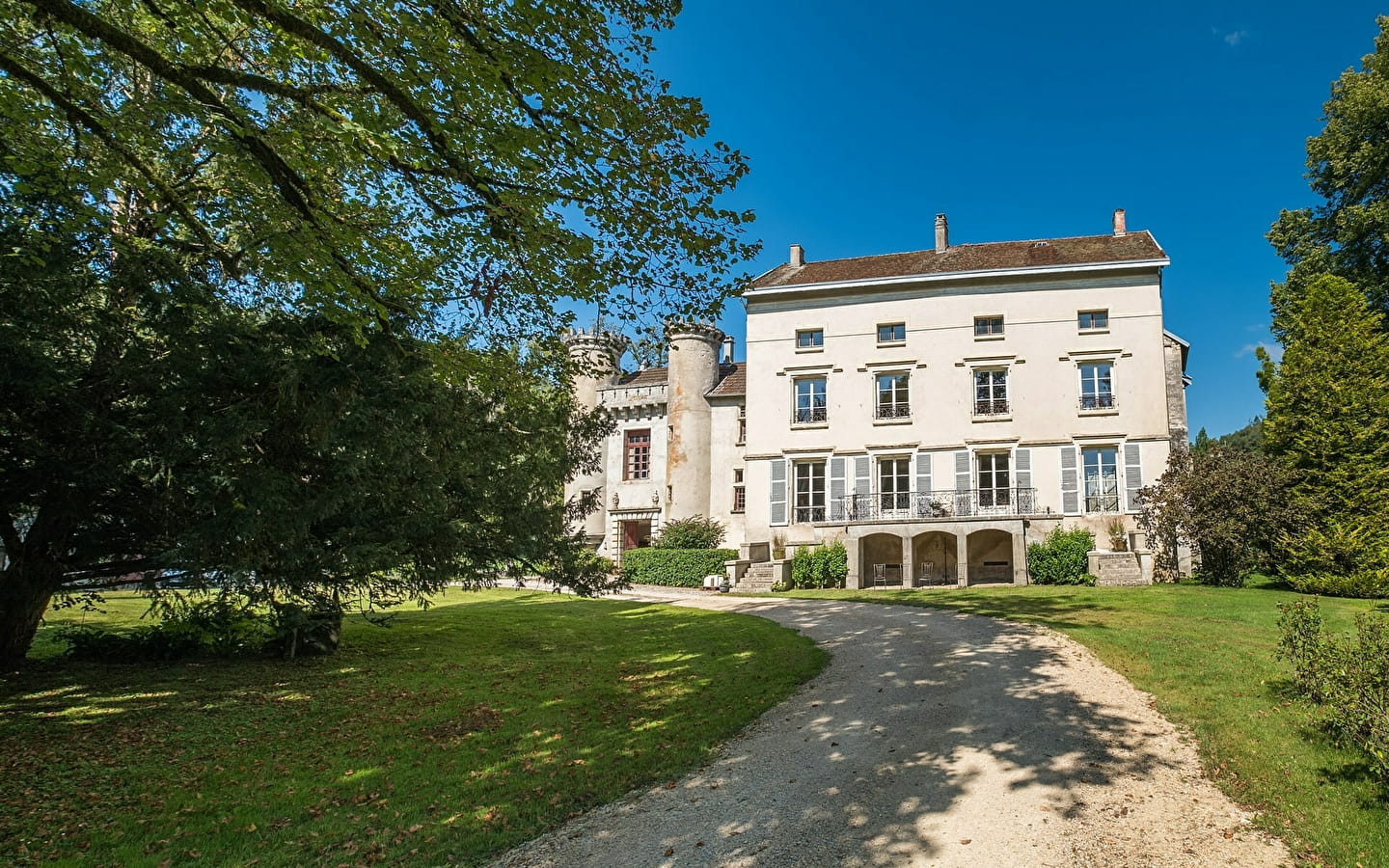 Chambres hôtelières Château de Maillat