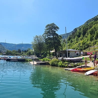 Voile sur le lac de Nantua