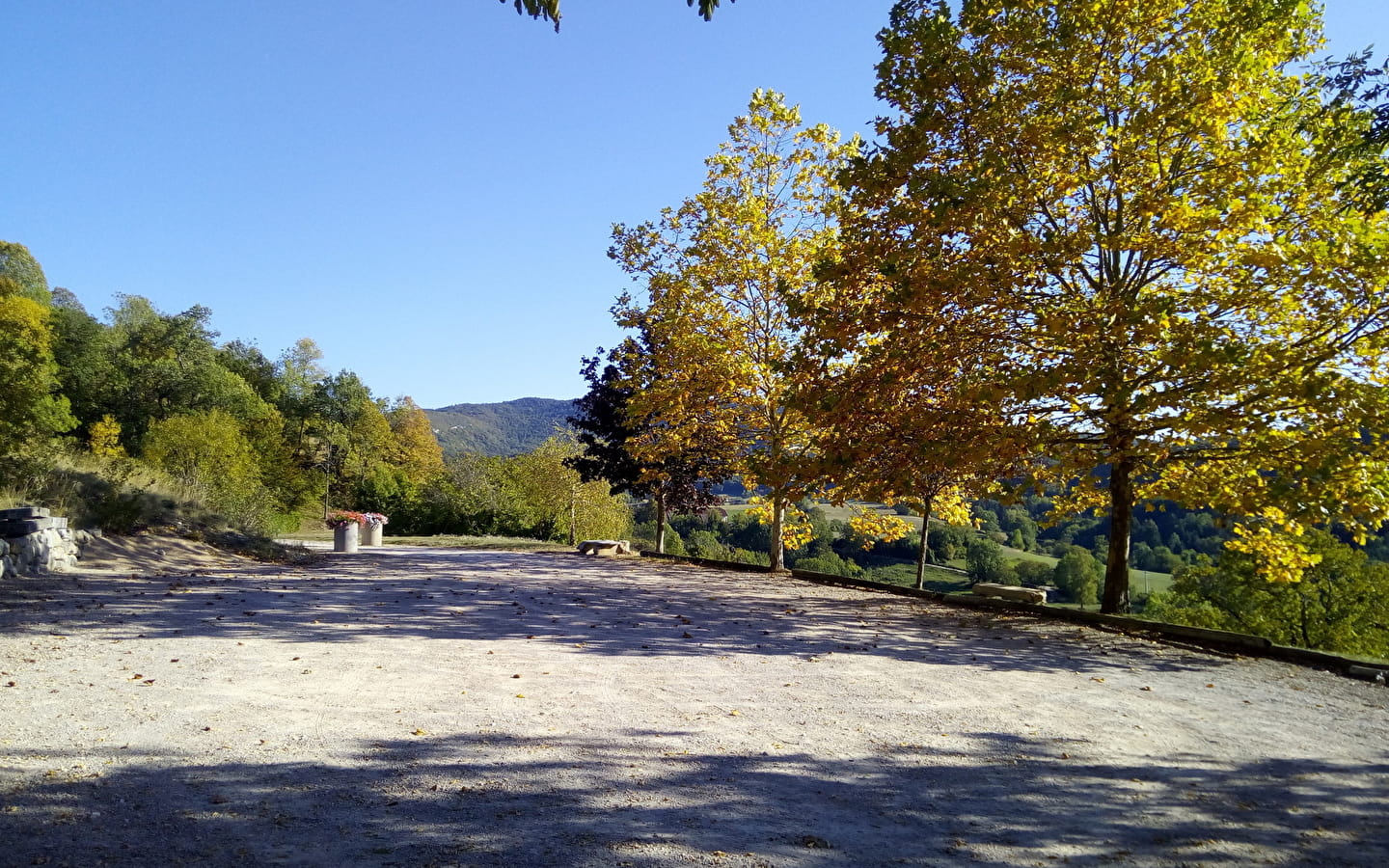 Aire de pique-nique - La vierge de Marchamp