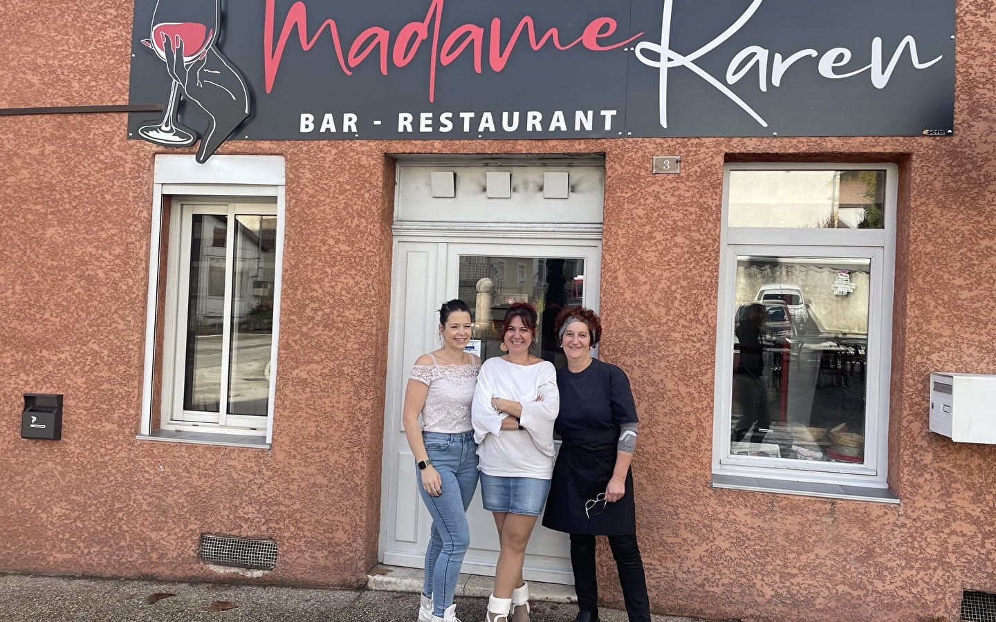 Bar restaurant 'Madame Karen'