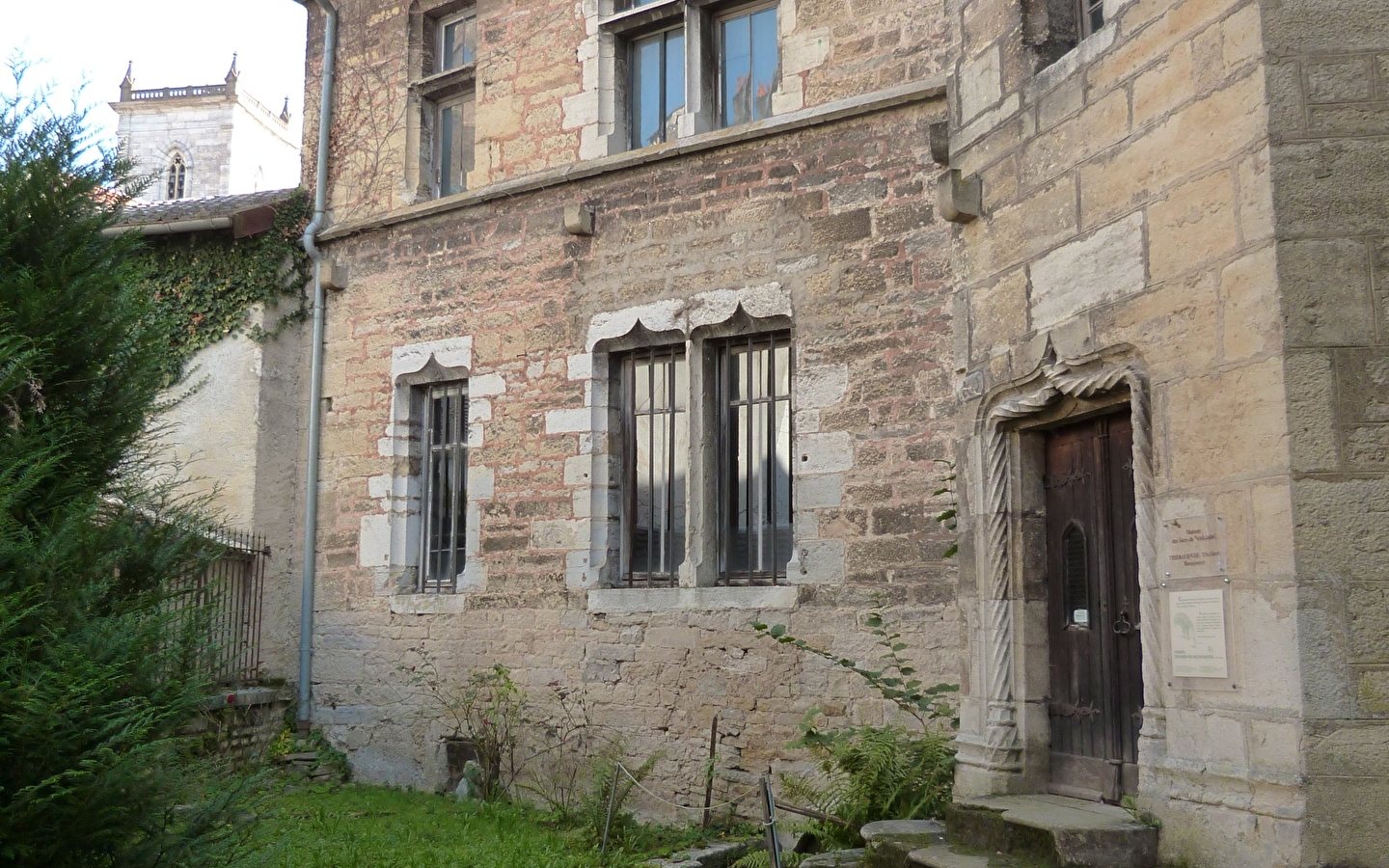Visites guidées estivales de la maison des sires de Neufchatel