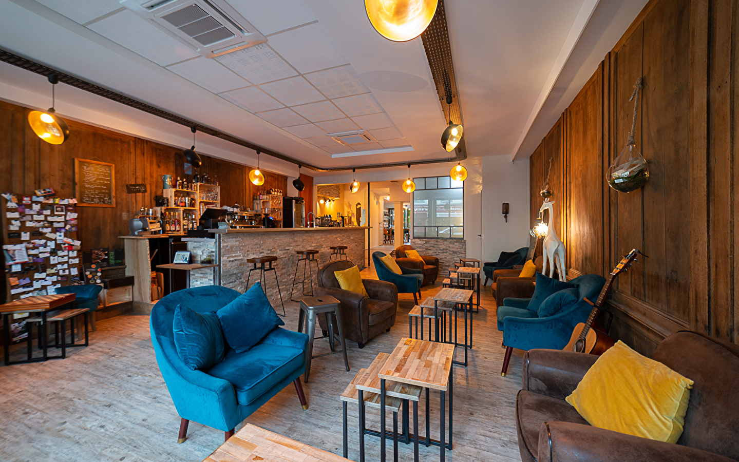 Shelter Proche et Ailleurs