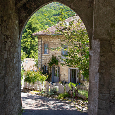 Village de Lhuis