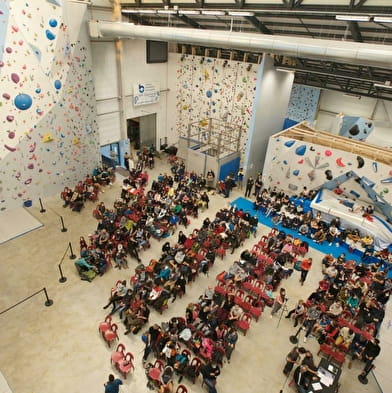 Salle d'escalade Marie Paradis - Association Entre-Temps