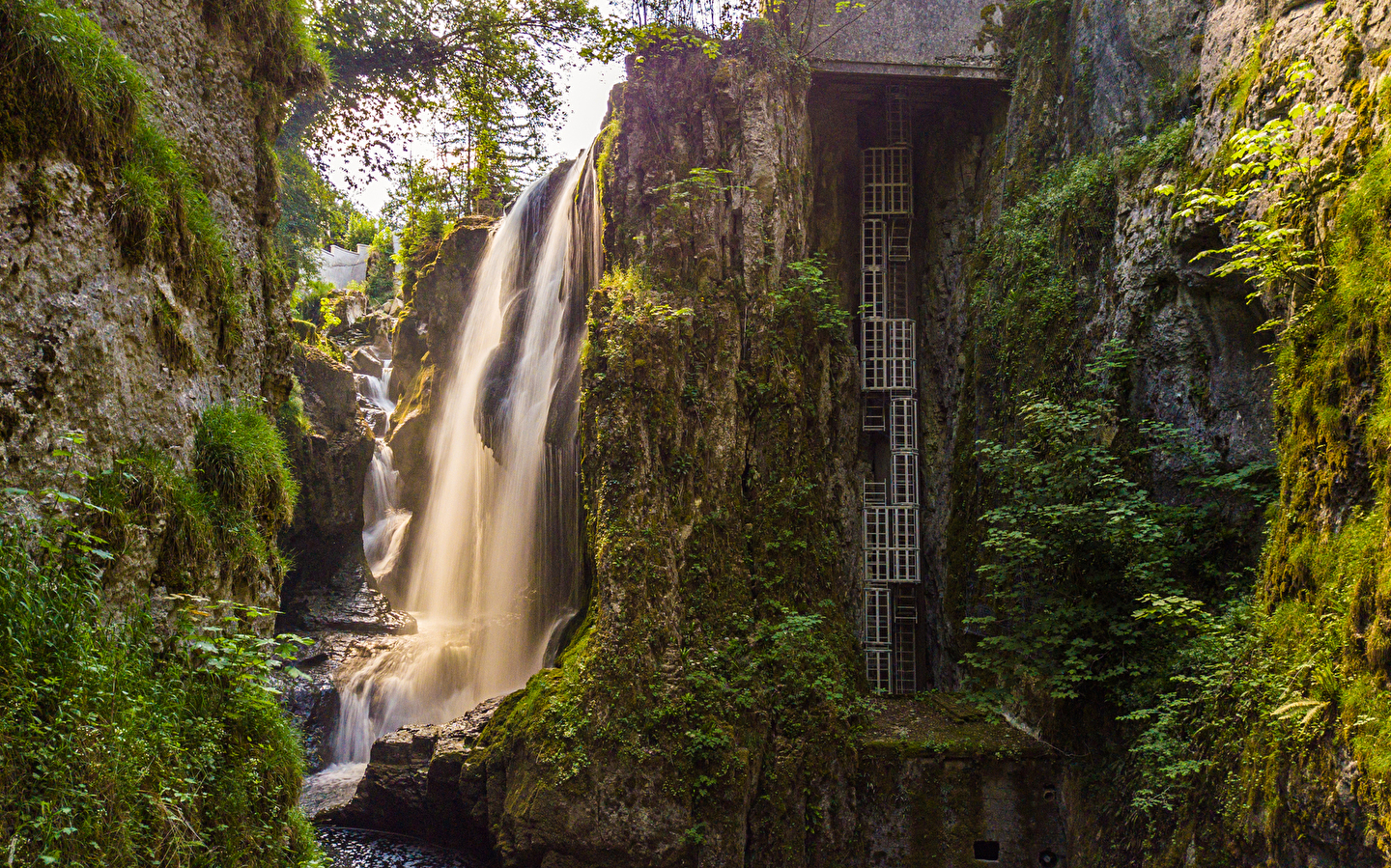 Sentier des cascades et gorges de la Langouette