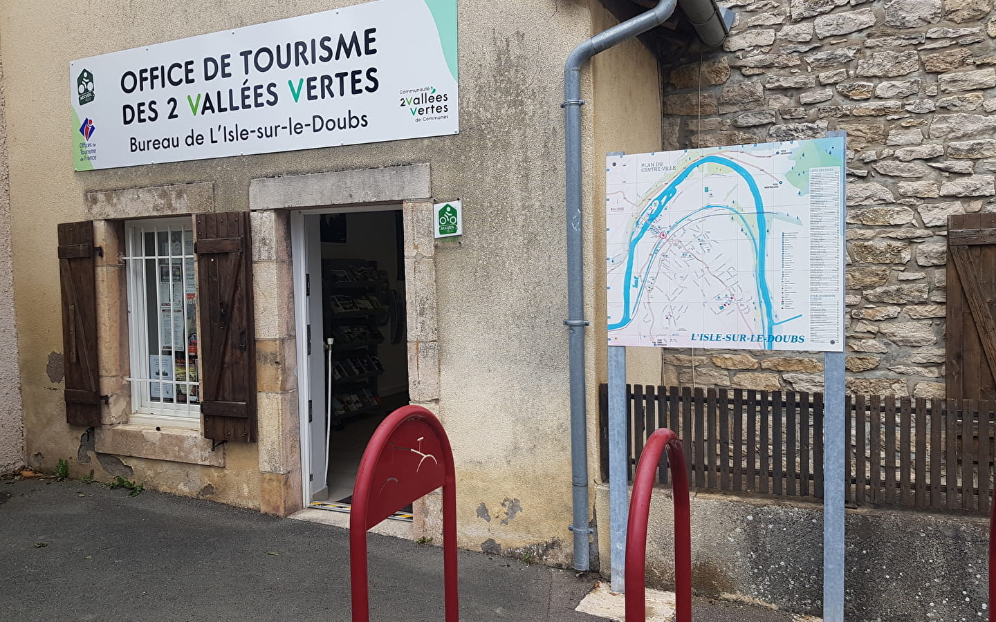 Office de Tourisme des 2 Vallées Vertes - Bureau de L'Isle-sur-le-Doubs
