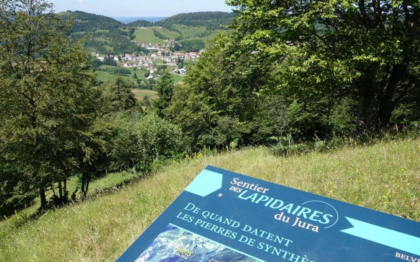 Sentier des Lapidaires du Jura 