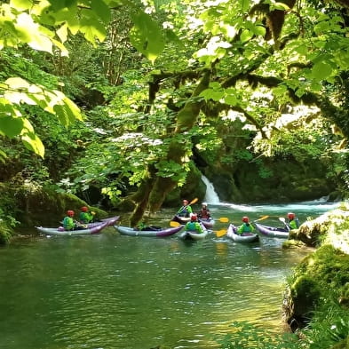 Encadrement Air Kayak | Akila Gorges de la Loue