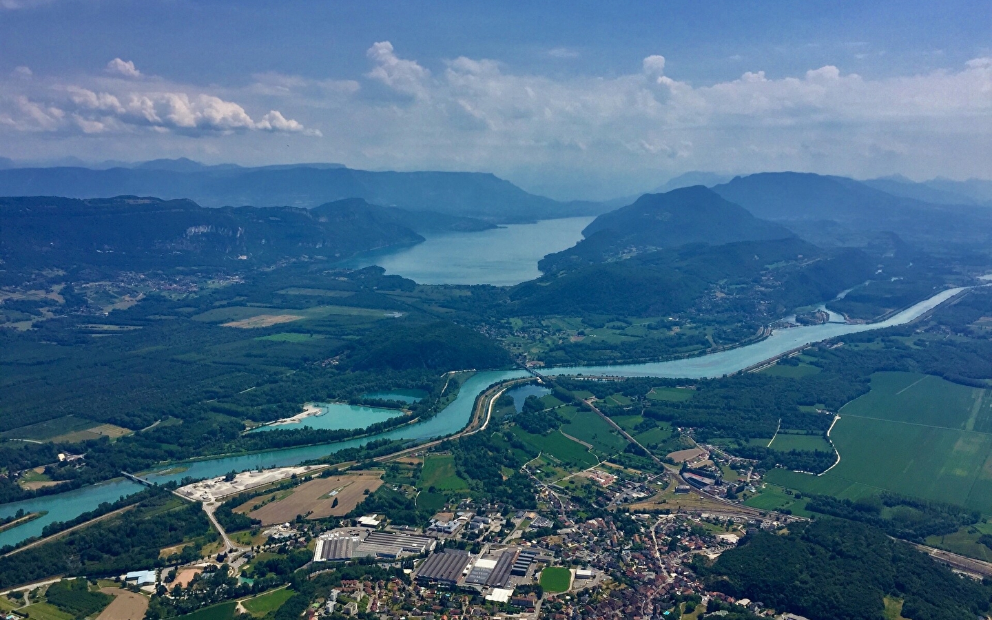 Parcours trail : montée du Grand Colombier depuis Culoz