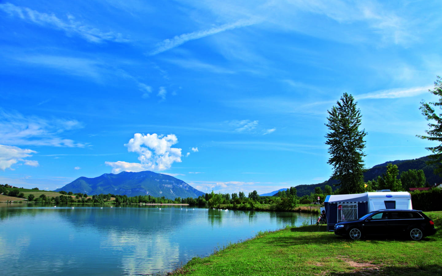 Camping Le Lac du Lit du Roi