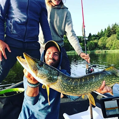 Éclosion pêche - Moniteur guide de pêche