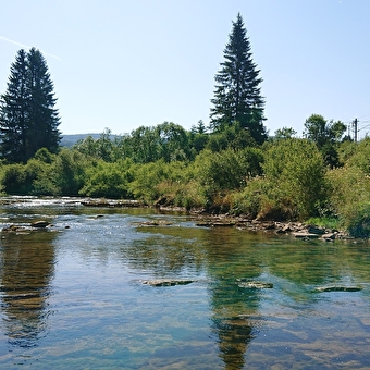 Gorges du Fourperet et Mont de la Croix - LONGEVILLES-MONT-D'OR